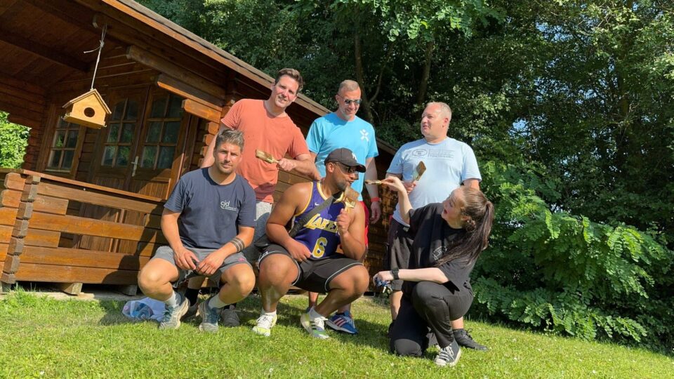 Gruppenbild auf der Wiese