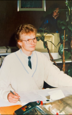 Rainer Schäfer im Jahr 1982 in der Filiale Bad Canstatt.