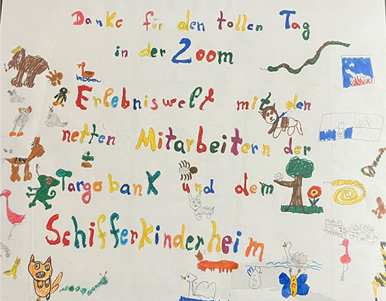 Die Kinder des Schifferkinderheims Duisburg bedankten sich bei Kredit- und Händlerservice für einen tollen Tag im Zoo.