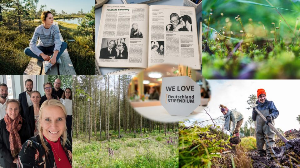 Eine Frau sitzt auf einem Holzsteg in der Natur mit Wasser im Hintergrund. Eine offene Zeitschrift zeigt Artikel über Haushaltsforschung. Eine Gruppe von Menschen steht lächelnd zusammen. Im Hintergrund sind Bäume und Pflanzen zu sehen. Ein Schild mit der Aufschrift "WE LOVE Deutschland STIPENDIUM" ist sichtbar. Zwei Personen arbeiten im Freien mit Schaufeln und tragen Arbeitskleidung. Eine Nahaufnahme von Gräsern und Pflanzen zeigt die Natur.